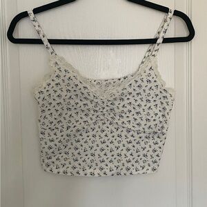 White and blue ditsy floral ribbed cropped lace-trim cotton stretch cami